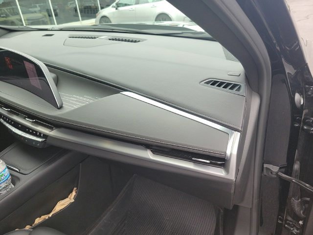 Used 2024 Cadillac XT4 Premium Luxury FWD image 7
