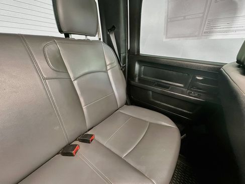Used 2023 RAM 2500 Tradesman w/ Chrome Appearance Group AWD/4WD image 14