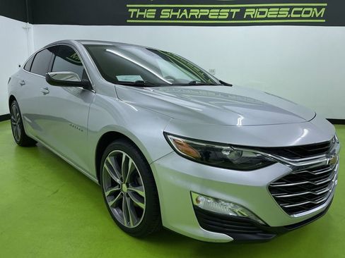 Used 2020 Chevrolet Malibu LT image 2