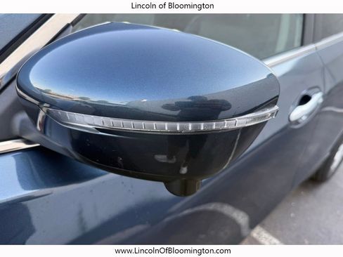Used 2015 Nissan Rogue SL w/ SL Premium Package image 12