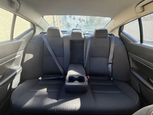 Used 2025 Nissan Altima 2.5 SV image 38