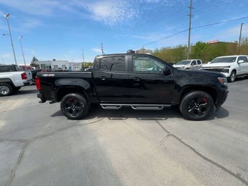 Used 2021 Chevrolet Colorado LT w/ Redline Special Edition AWD/4WD image 9