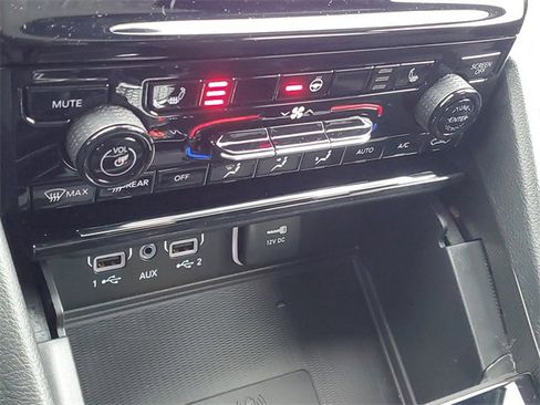 New 2025 Jeep Grand Cherokee Laredo X w/ Luxury Tech Group I image 27