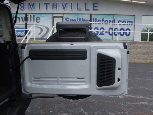 New 2026 Ford Bronco Raptor w/ Interior Carbon Fiber Pack AWD/4WD image 18