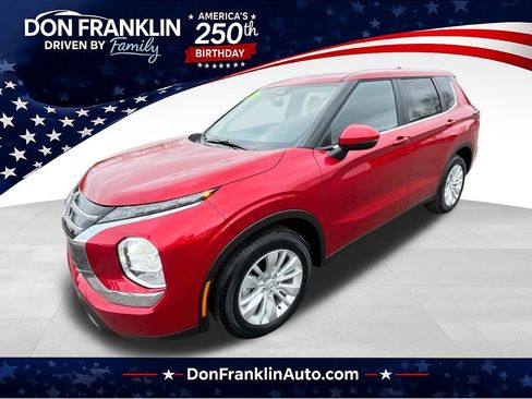 New 2026 Mitsubishi Outlander ES FWD image 1
