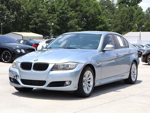 Used 2009 BMW 335i xDrive Sedan AWD/4WD image 3