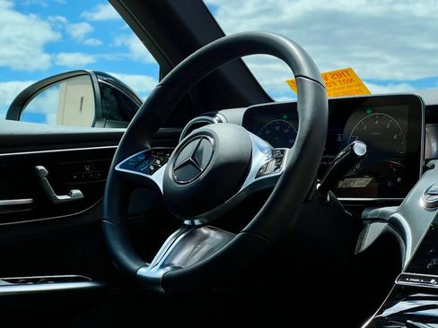 Certified 2026 Mercedes-Benz GLC 300 4MATIC image 8