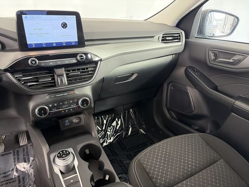 Used 2023 Ford Escape Active AWD/4WD image 4