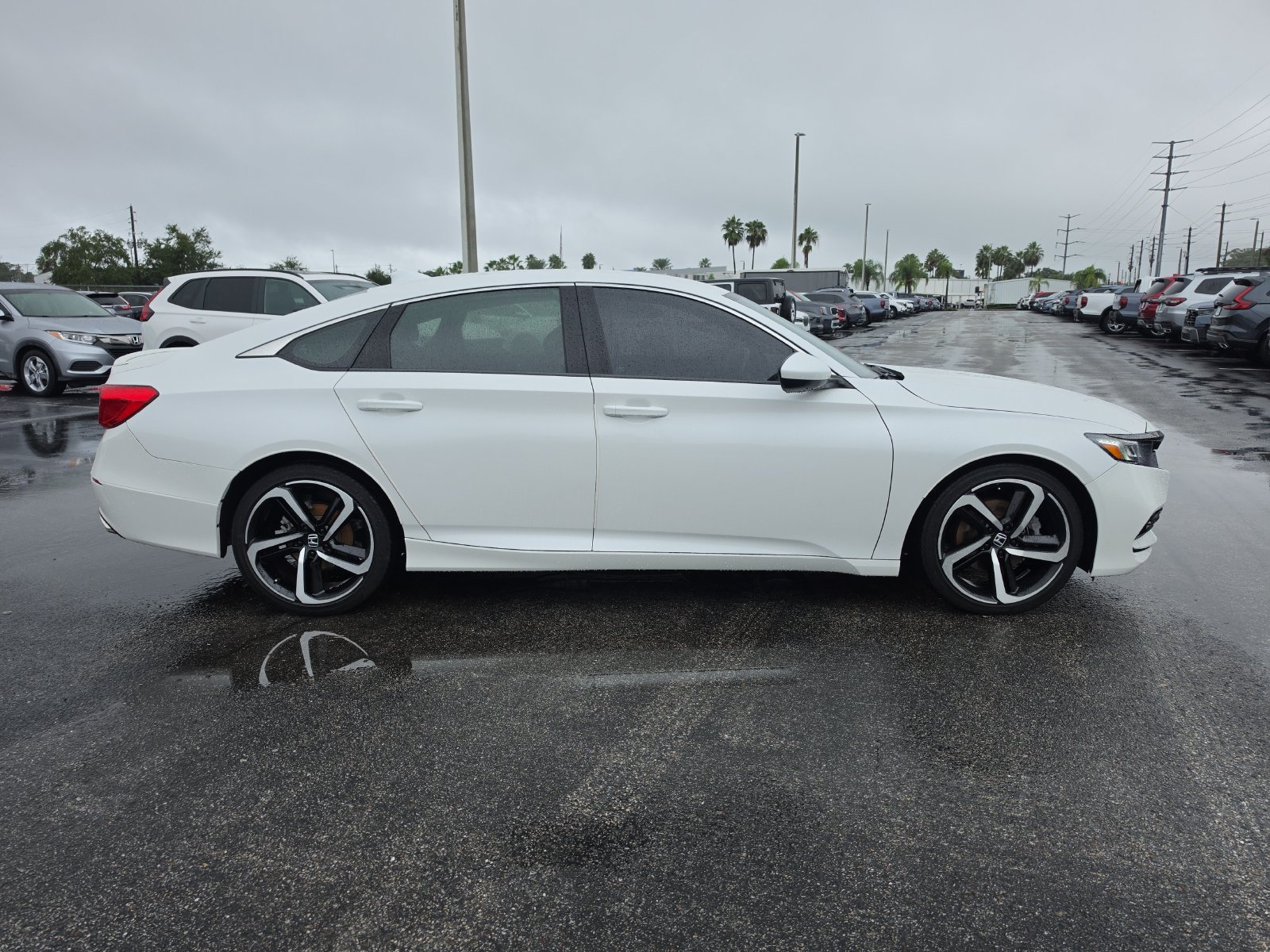 Used 2020 Honda Accord Sport image 3