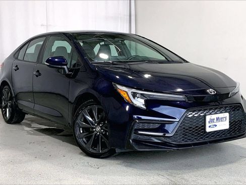 Used 2023 Toyota Corolla SE FWD image 1