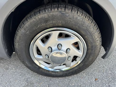 Used 2012 Ford Transit Connect XL image 27