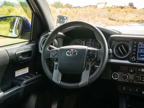 Used 2020 Toyota Tacoma TRD Pro AWD/4WD image 22