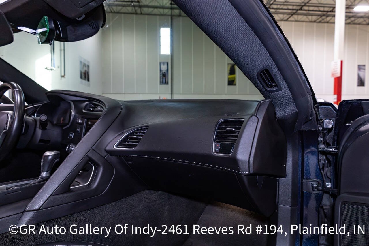 Used 2014 Chevrolet Corvette Stingray Coupe RWD image 37
