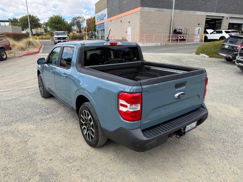Used 2022 Ford Maverick Lariat w/ Lariat Luxury Package FWD image 3