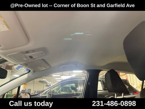 Used 2016 Toyota Prius Four FWD image 13