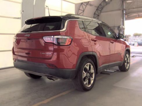 Used 2019 Jeep Compass Limited FWD image 4