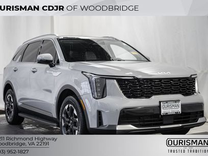 Used 2025 Kia Sorento S w/ Panoramic Sunroof Package