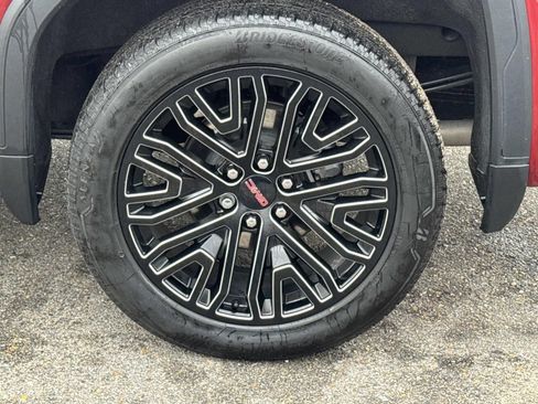 Used 2024 GMC Sierra 1500 Denali w/ Technology Package image 3