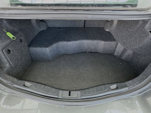 Used 2018 Ford Fusion SE w/ Equipment Group 601A image 18