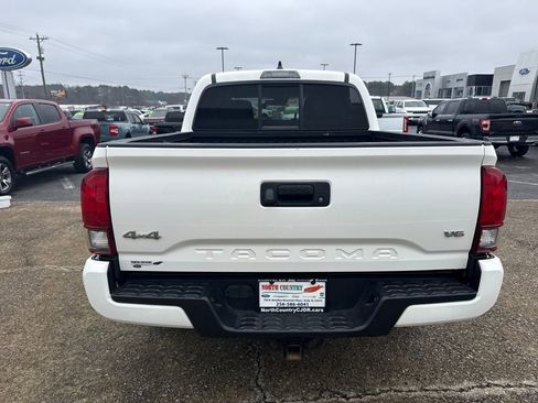 Used 2021 Toyota Tacoma SR image 5