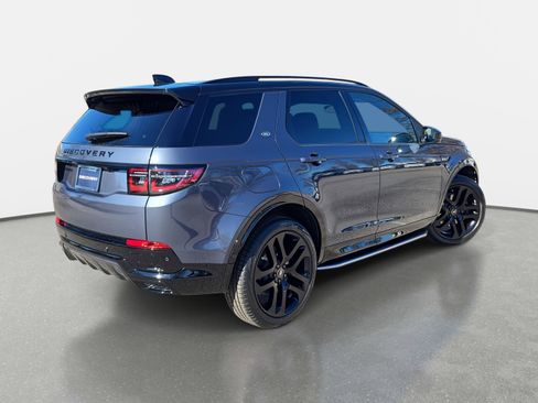 New 2025 Land Rover Discovery Sport Dynamic SE image 5