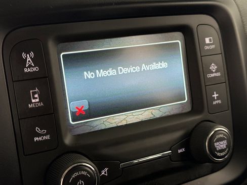 Used 2016 Jeep Renegade Latitude w/ Cold Weather Group image 11