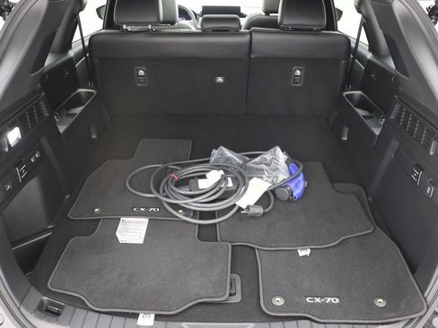 Used 2025 MAZDA CX-70 Plug-In Hybrid w/ Premium Plus AWD/4WD image 33