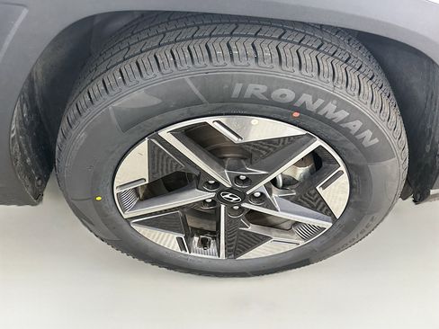 Used 2025 Hyundai Tucson SEL AWD/4WD image 11