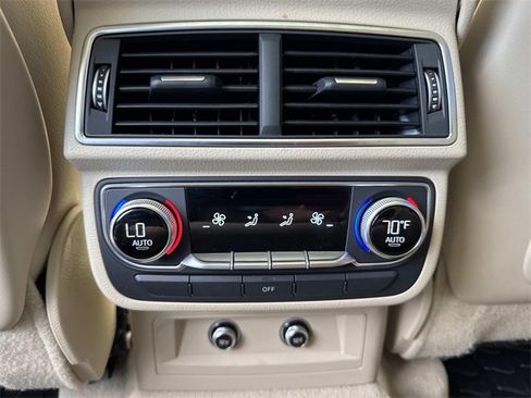 Used 2018 Audi Q7 3.0T Prestige w/ Prestige Package image 19