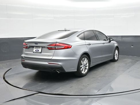 Used 2020 Ford Fusion SE image 8