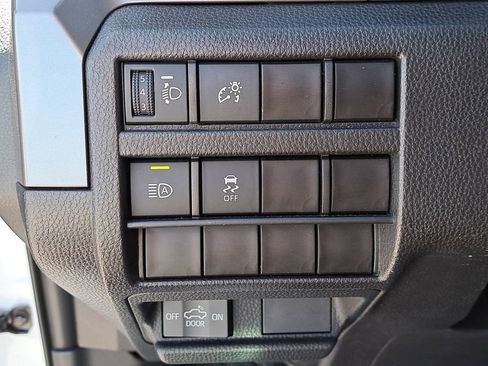 Certified 2024 Toyota Tacoma SR5 image 27