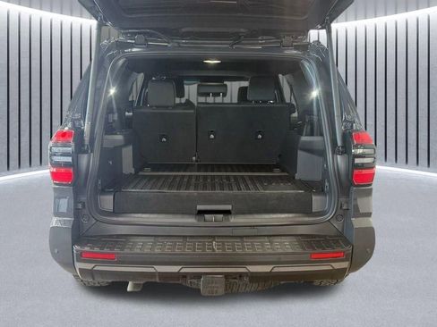 Used 2025 Toyota 4Runner TRD Off-Road Premium image 9
