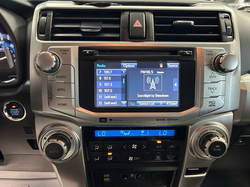 Used 2017 Toyota 4Runner Limited AWD/4WD image 21
