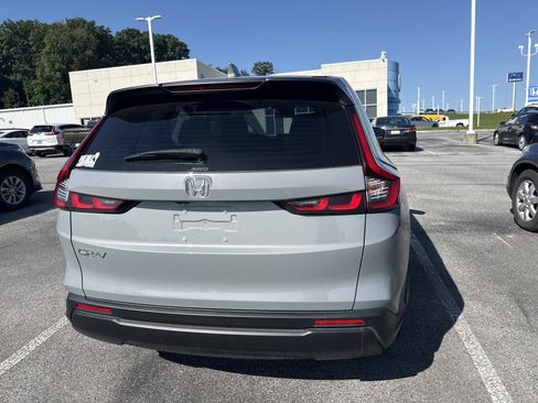 Certified 2024 Honda CR-V LX image 4