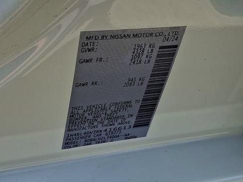 Used 2024 Nissan Altima 2.5 SV FWD image 26