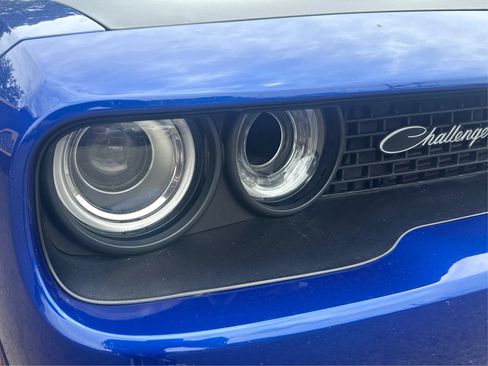 Used 2021 Dodge Challenger R/T Scat Pack RWD image 27
