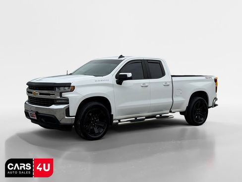 Used 2020 Chevrolet Silverado 1500 LT w/ Trailering Package image 3