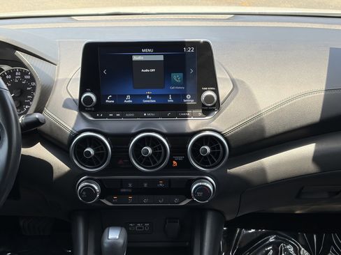 Used 2022 Nissan Sentra SV FWD image 21