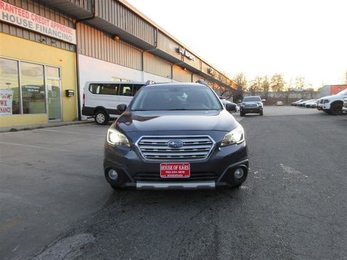 Used 2017 Subaru Outback 2.5i Limited image 37