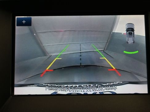 Used 2020 Ford Edge SEL image 16