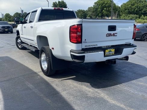 Used 2019 GMC Sierra 3500 Denali image 6