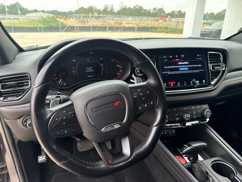 Used 2024 Dodge Durango GT RWD image 14