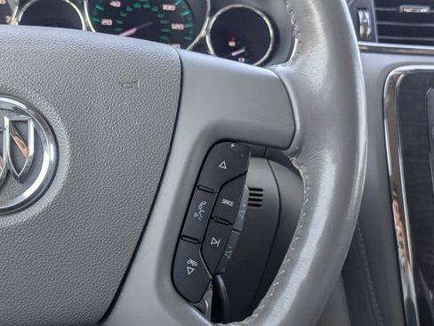 Used 2017 Buick Enclave Premium image 27