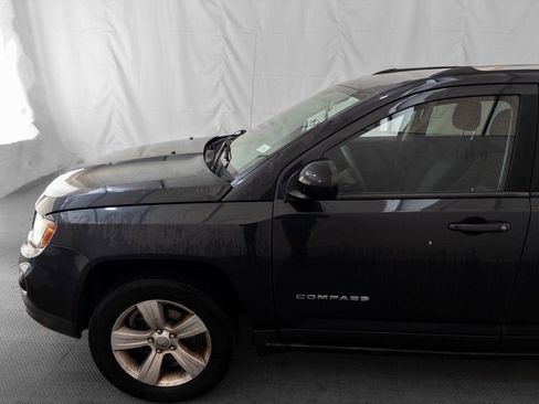 Used 2014 Jeep Compass Sport w/ Power Value Group image 3