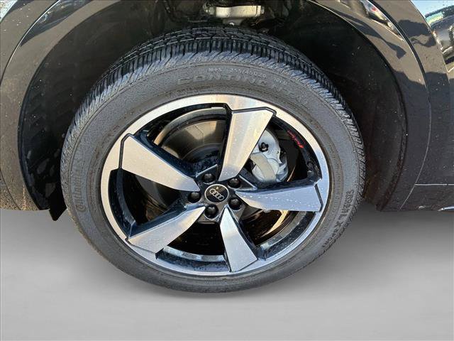 Used 2023 Audi Q5 2.0T Premium Plus w/ Premium Plus Package AWD/4WD image 9