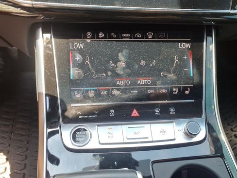 Used 2024 Audi Q8 Prestige w/ Prestige Package AWD/4WD image 15