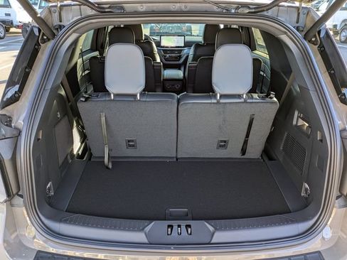 Certified 2026 Ford Explorer ST-Line w/ ST-Line Street Pack RWD image 12