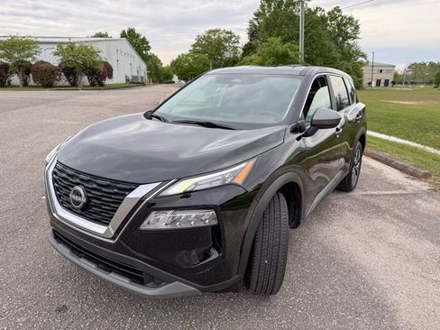 Used 2023 Nissan Rogue SV AWD/4WD image 8