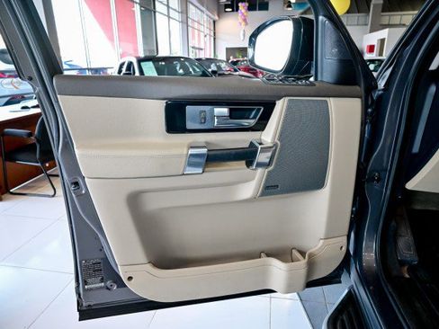 Used 2016 Land Rover LR4 HSE Silver Edition image 15