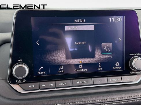 Used 2024 Nissan Rogue S image 18